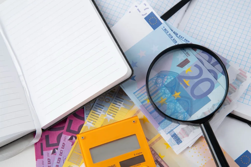 FMI: România se îndreaptă spre o fază de dezvoltare mai temperată, cu perspective de reducere a inflației.
