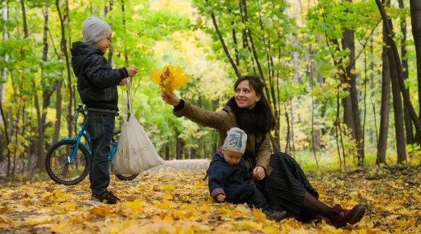 Astenia de toamnă: Cauzele și soluțiile pentru a o înfrunta cu succes