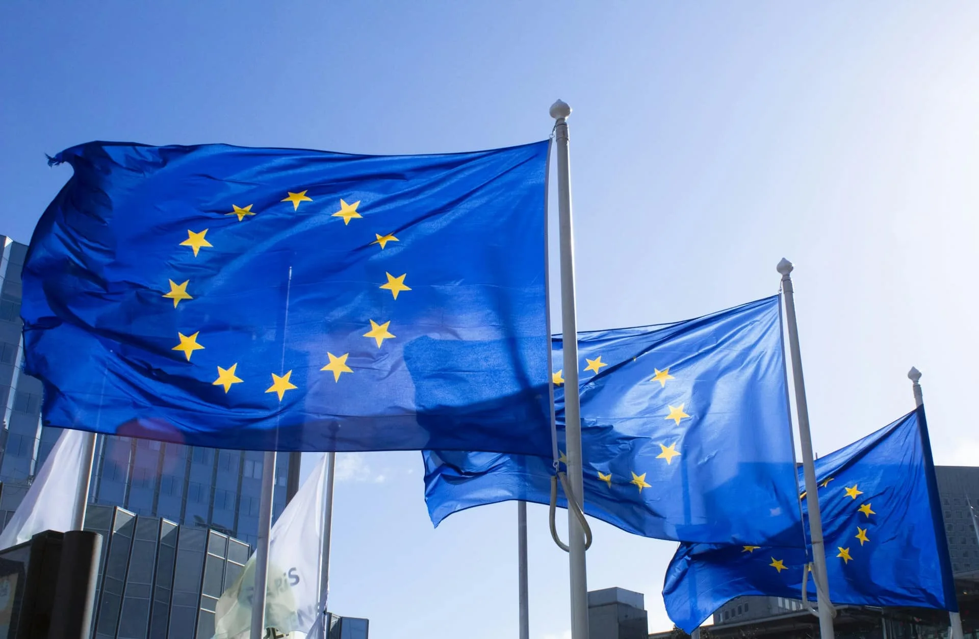 Europa pregătește eliminarea vizelor pentru cetățenii ruși! Ce voci se ridică împotriva acestei decizii?