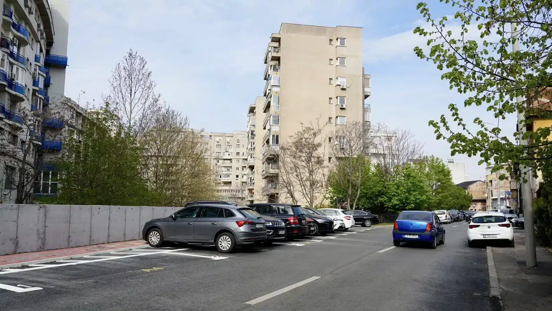 Constructorii auto solicită o oprire a interdicției pentru vehiculele cu emisii: „Reglementările trebuie adaptate la realitate”