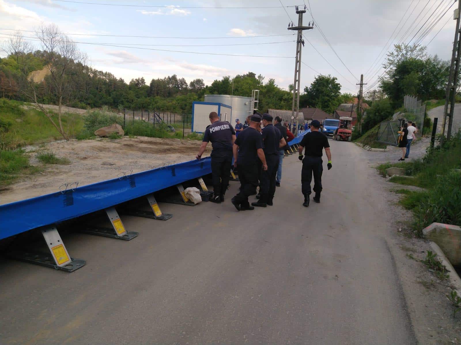 O barieră de apărare de 750 de metri a fost realizată la Salina Praid pentru salvarea locuințelor de riscurile inundațiilor.