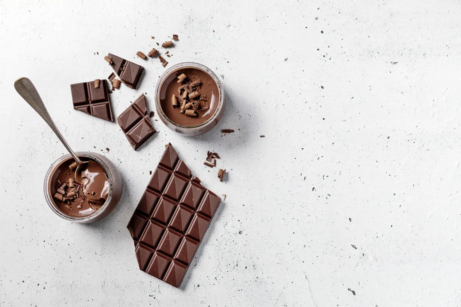 Producătorii de ciocolată înregistrează o ascensiune pe piețele financiare înainte de Halloween, în contextul unei căderi de peste 50% a prețului pentru cacao.