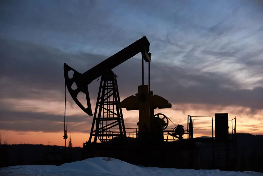 Rusia suportă efectele sancțiunilor impuse de Statele Unite, iar prețul petrolului a înregistrat o scădere.