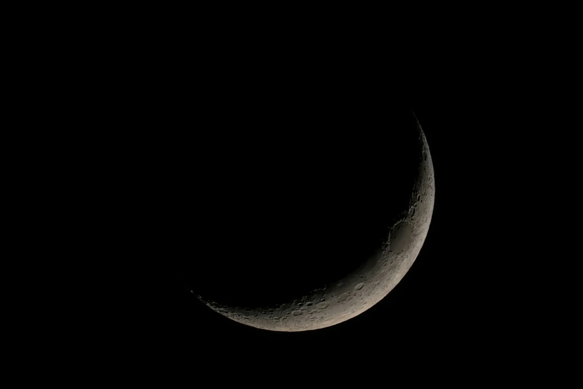 Luna Nouă din 2 octombrie mișcă profund semnele zodiacale de pământ! Ce surprize ne așteaptă?