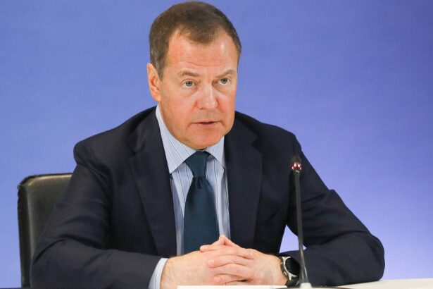 Medvedev denunță atitudinea ostilă a Statelor Unite în urma implementării unor noi măsuri
