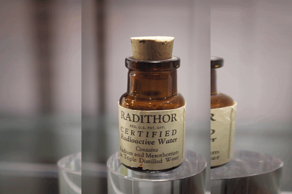 „Elixirul mortal” care a provocat sute de decese: promisiuni de tinerețe și vindecare, ascunzând otravă radioactivă.