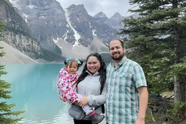 Părintele care a decis să publice amintirile pentru a le lăsa moștenire copilului său