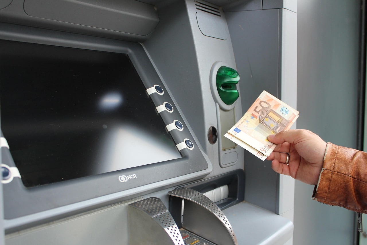 Bulgaria adoptă euro: Bancomatele vor emite bancnote începând cu 1 ianuarie 2026