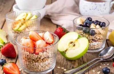 Greșeala pe care o fac românii la micul dejun. Cum se mănâncă ovăzul corect pentru a slăbi