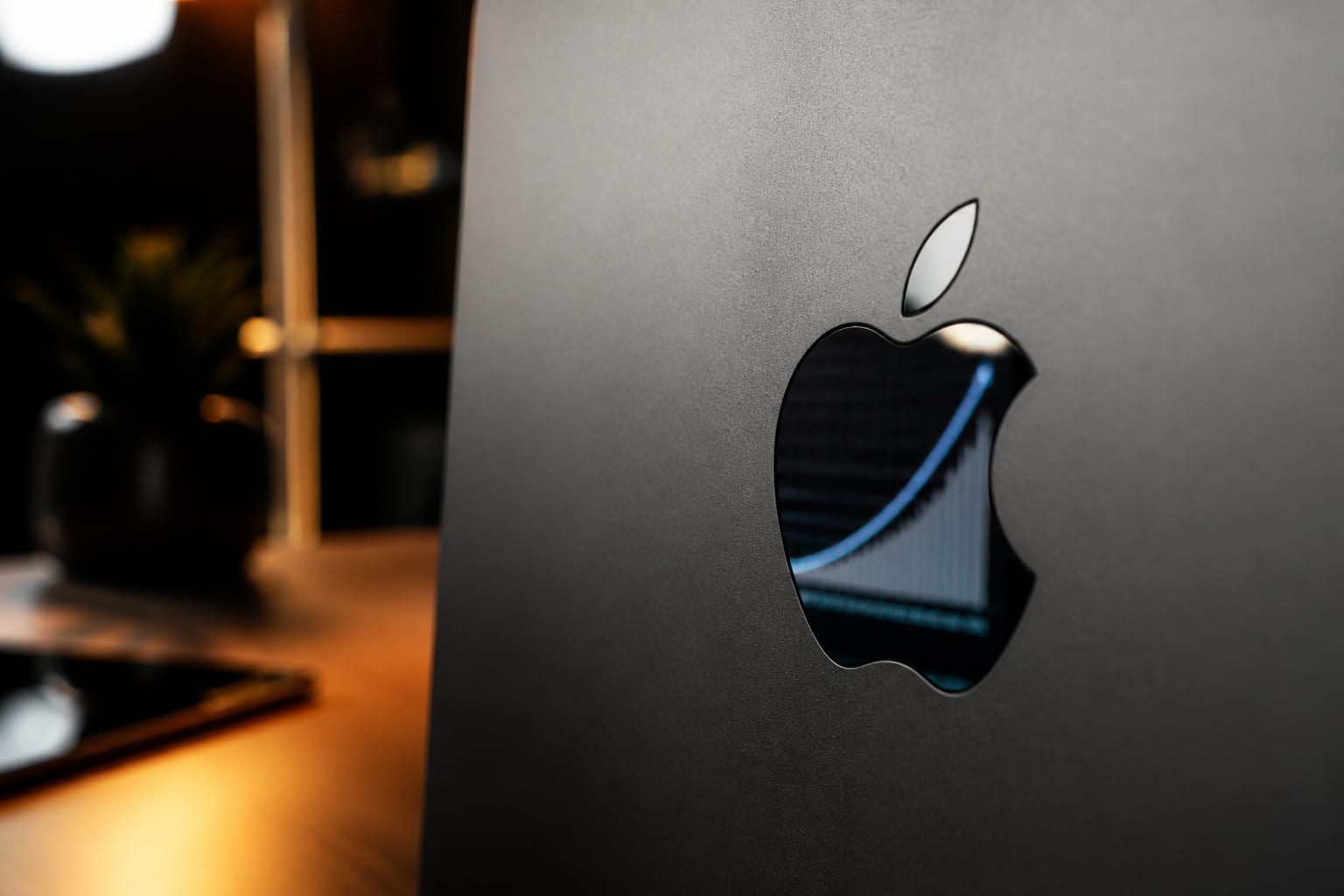 Apple a urcat la 4.880 de miliarde de dolari și a depășit Nvidia în clasamentul bursier