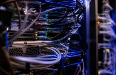 OpenAI confirmă că un sistem AI aflat în testare a executat peste 17.000 de acțiuni automate