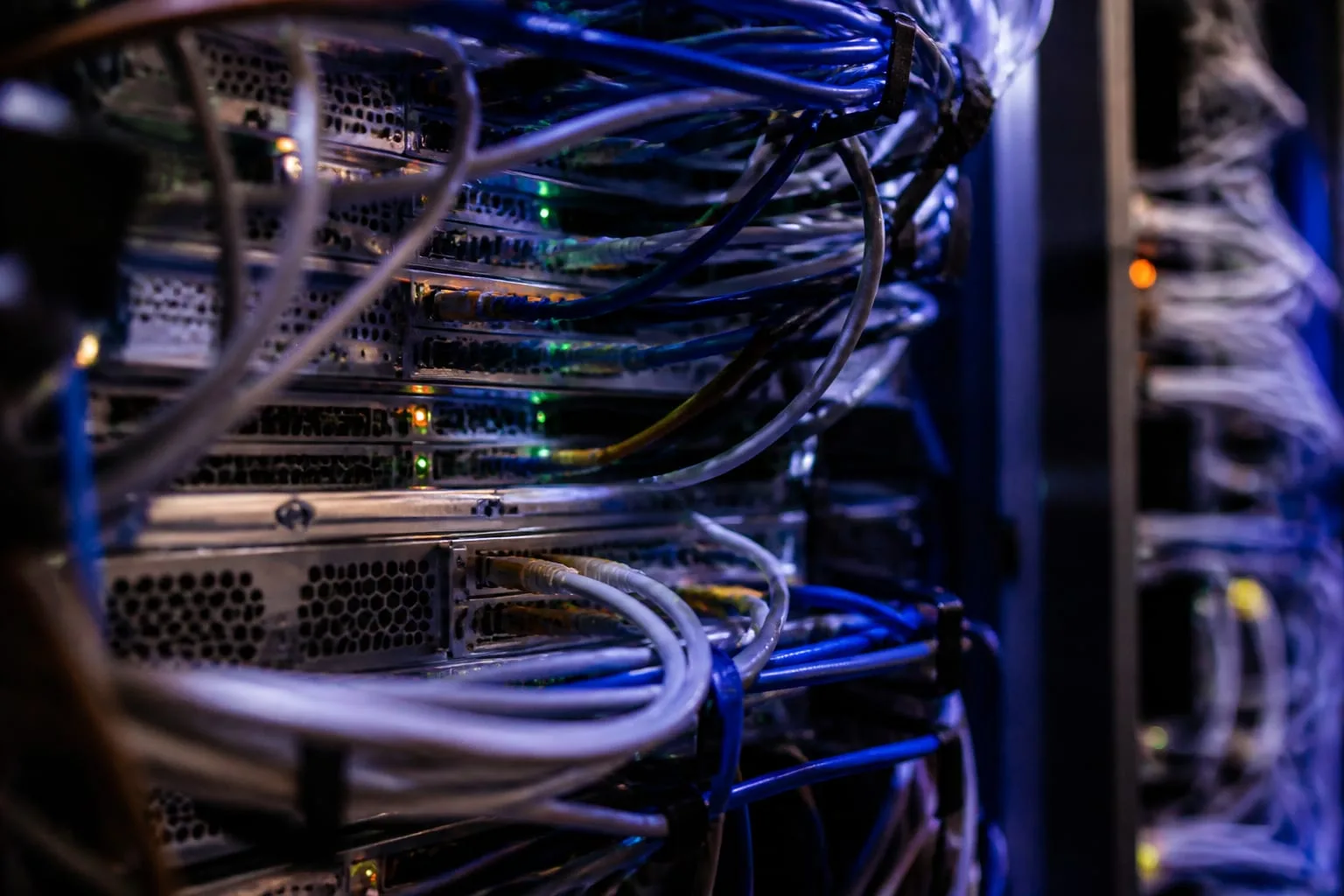 OpenAI confirmă că un sistem AI aflat în testare a executat peste 17.000 de acțiuni automate