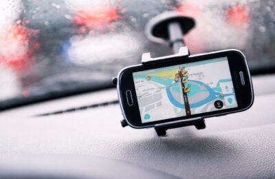 CJUE permite statelor UE să blocheze temporar alertele despre controalele poliției în Waze