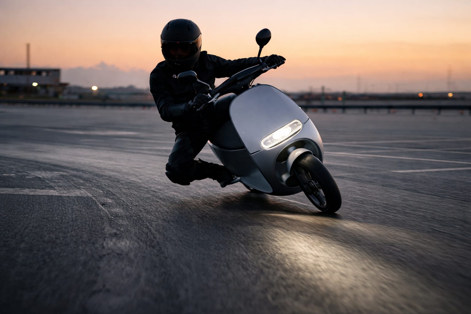 Scutere electrice de la 3.990 de lei, cu reduceri de până la 27% la eMAG