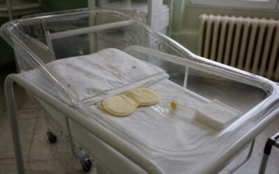 Cât doarme un nou-născut și când apare icterul. Un medic din Sibiu explică 5 repere utile pentru părinți